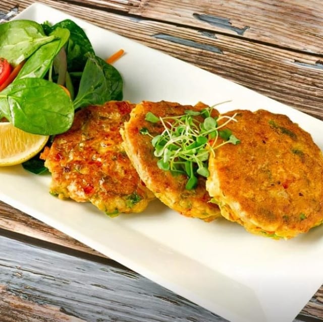 Jinga Masala Vada Signature.